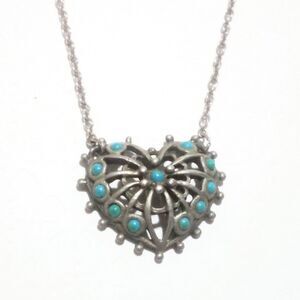 Sarah Coventry Vintage Queen Of Hearts Silver Tone Faux Turquoise Necklace 1976